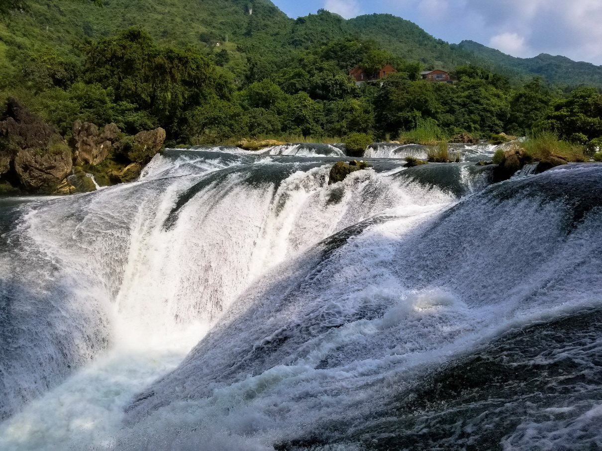 水上石林